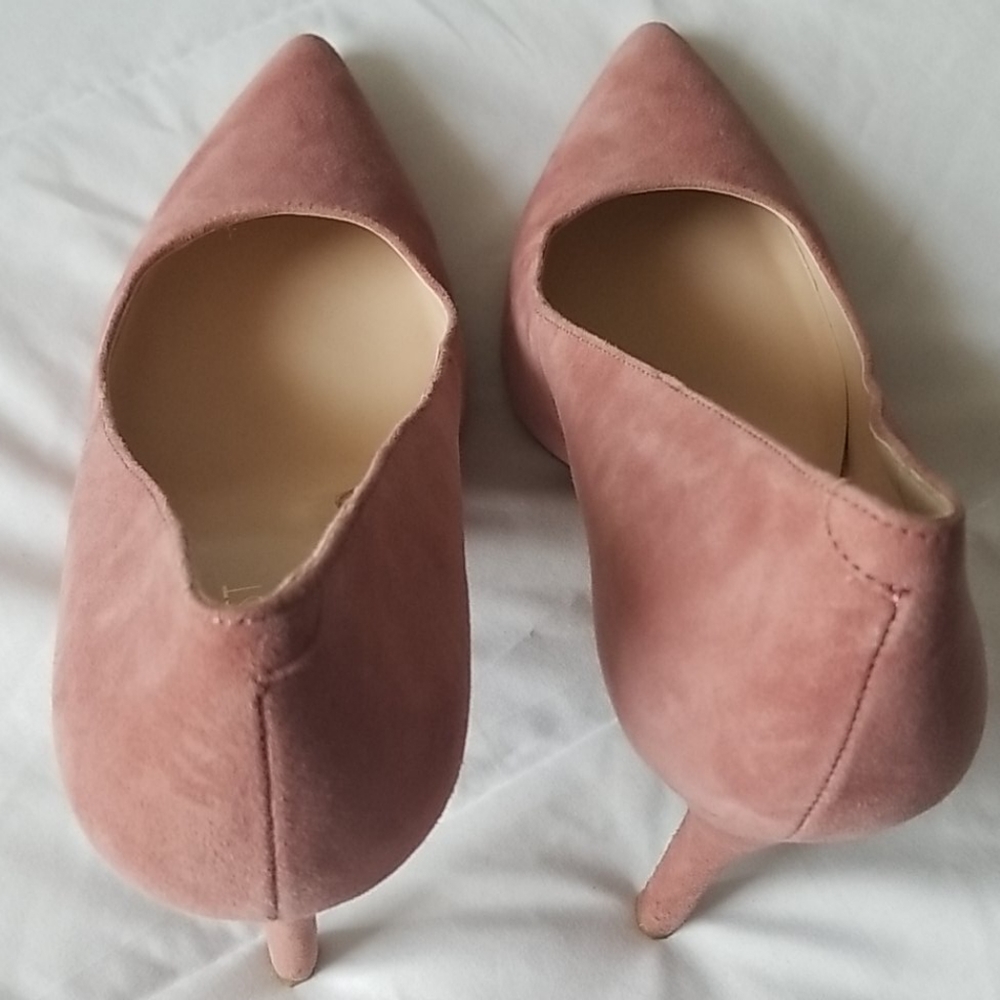 Nine West Pump - Picture 2 of 3